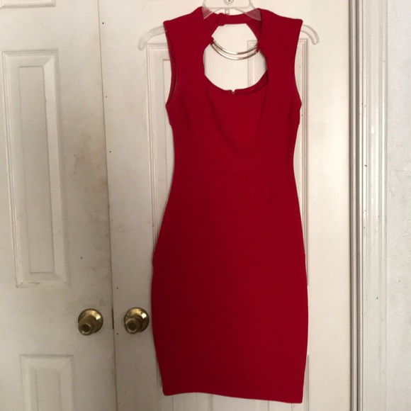 Red form fitting dress - Picture 1 of 4